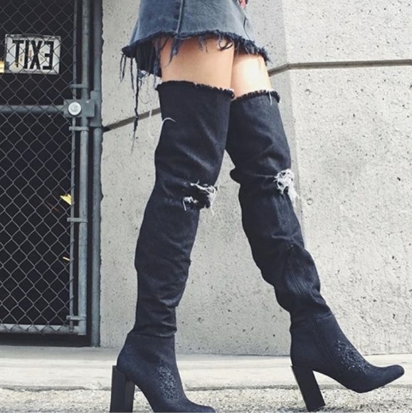 Jeffrey Campbell x LF Limited Edition Boots - Picture 2 of 4